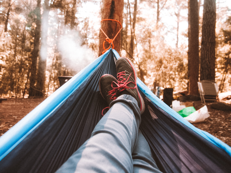 15 ideias de presentes para quem gosta de acampar e fazer trilhas