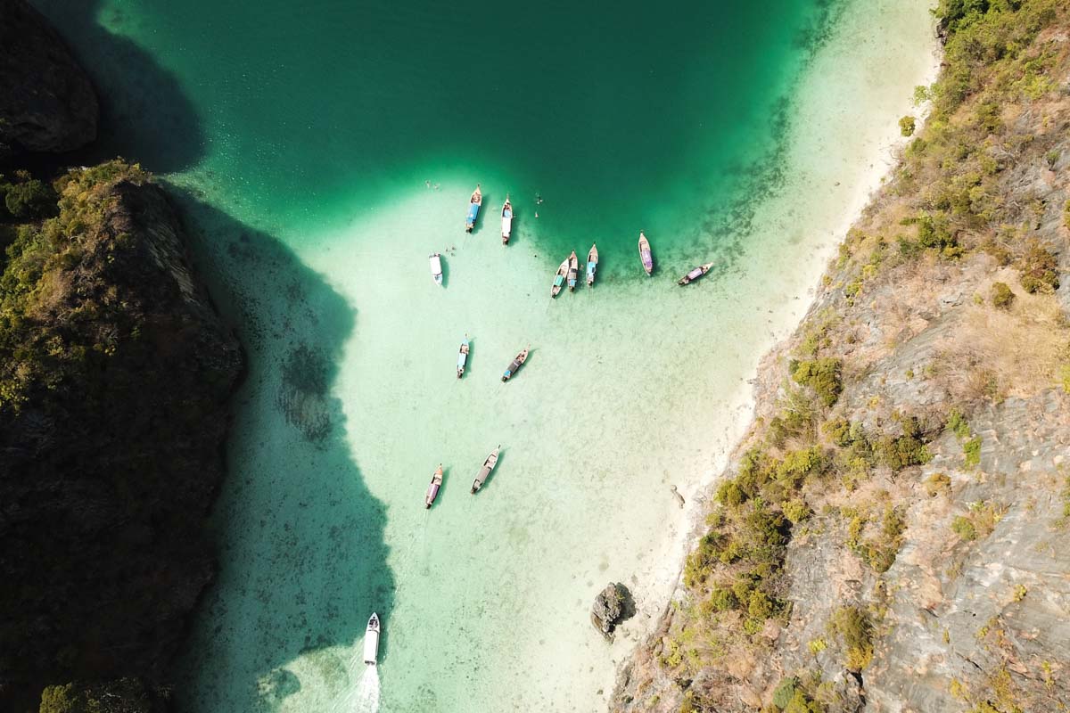 foto aérea das ilhas phi phi