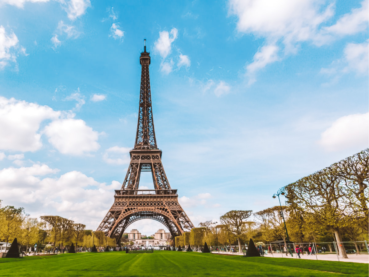 Hoteis em paris com vista para a Torre Eiffel