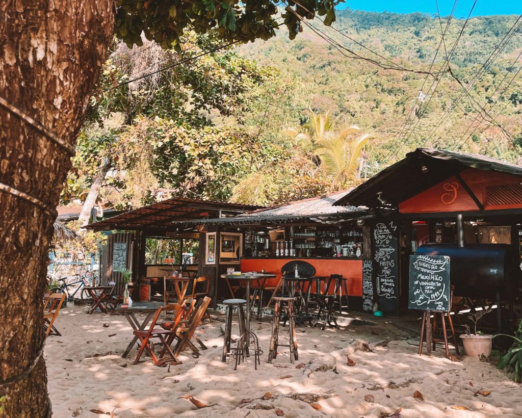 Vila do Abraão (Ilha Grande): o que fazer, restaurantes, pousadas, trilhas e mais