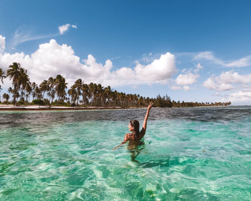 Isla Saona, República Dominicana: bate e volta ou hospedagem? Qual é melhor?