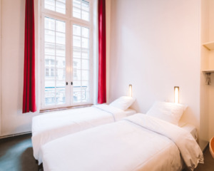 hostels em paris no centro